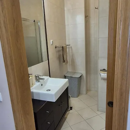 Spacious 2 Bedroom In Албуфейра